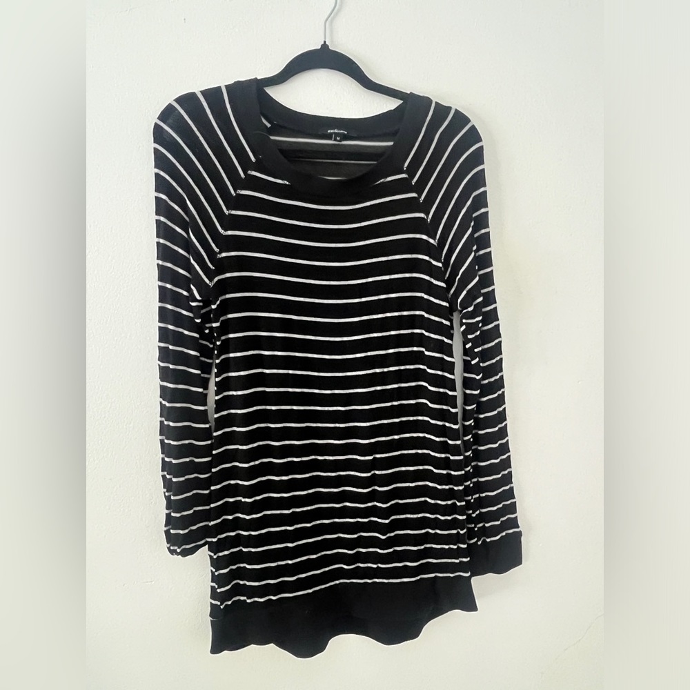 Black and white stripped long sleve dress